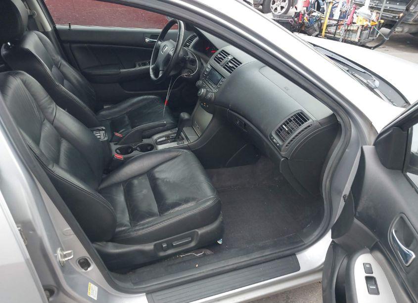 Photo 5 of 2004 Honda Accord 3.0 EX (VIN 1HGCM66594A104298)