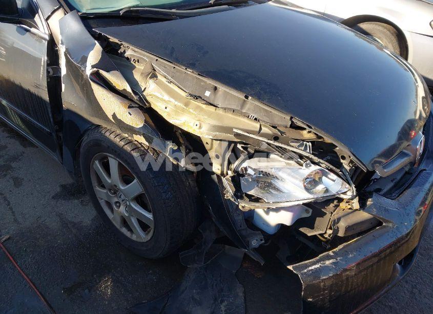 Photo 6 of 2005 Honda Accord 3.0 EX (VIN 1HGCM66595A016420)