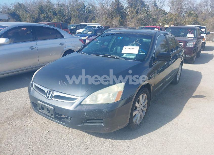 Photo 2 of 2006 Honda Accord 3.0 EX (VIN 1HGCM66596A011994)