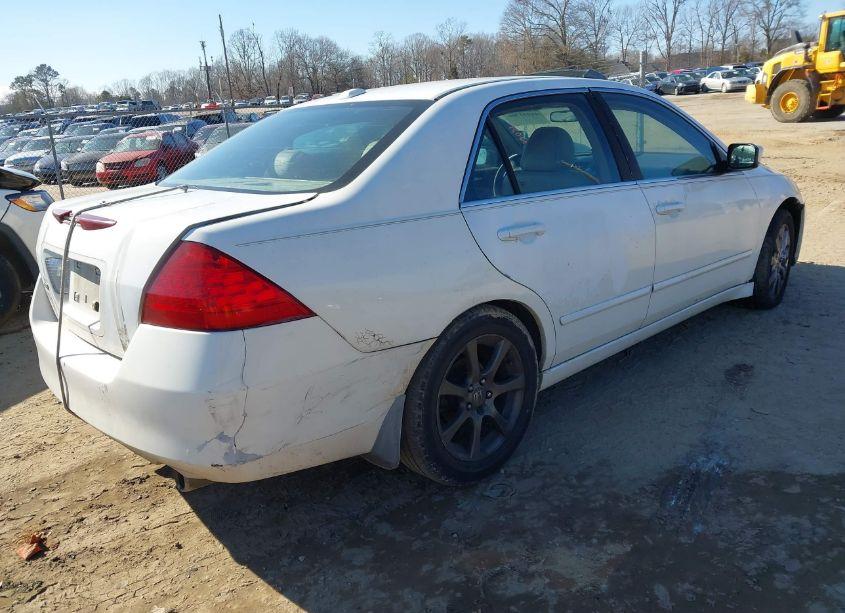 Photo 4 of 2006 Honda Accord 3.0 EX (VIN 1HGCM66596A022025)