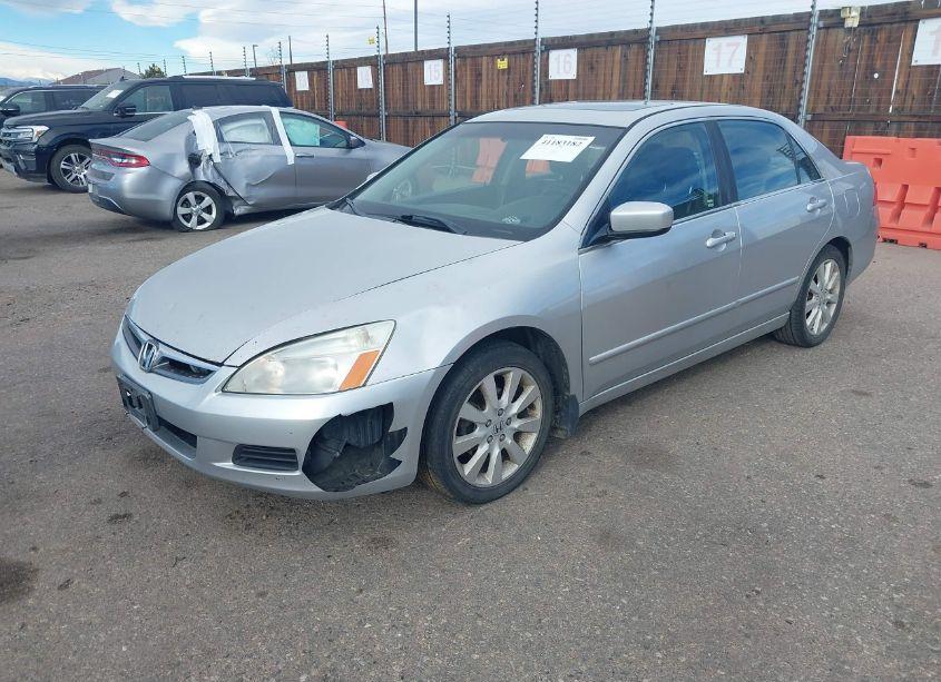 Photo 2 of 2006 Honda Accord 3.0 EX (VIN 1HGCM66596A037348)