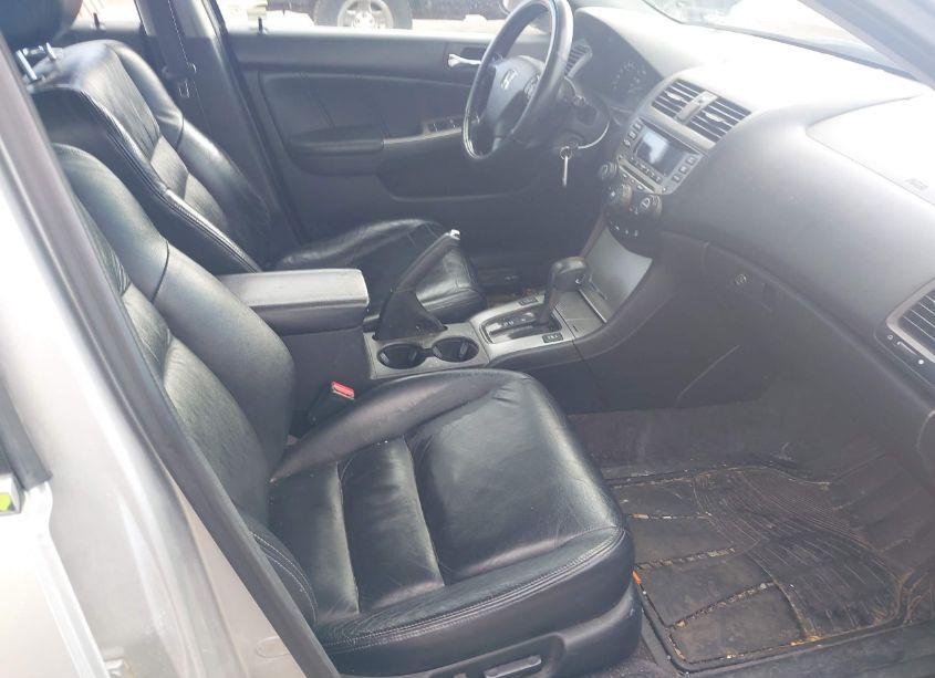 Photo 5 of 2006 Honda Accord 3.0 EX (VIN 1HGCM66596A037348)