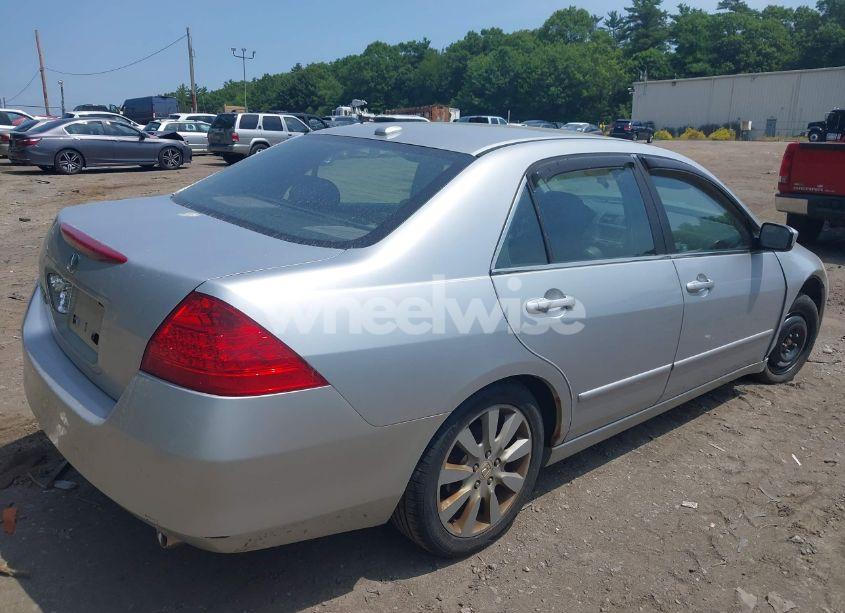 Photo 4 of 2006 Honda Accord 3.0 EX (VIN 1HGCM66596A041528)