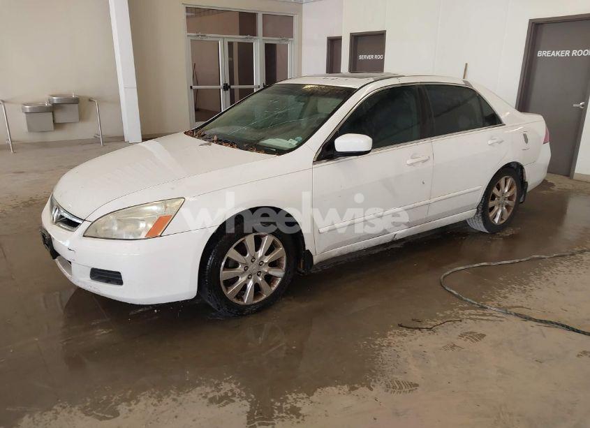 Photo 2 of 2006 Honda Accord 3.0 EX (VIN 1HGCM66596A054246)