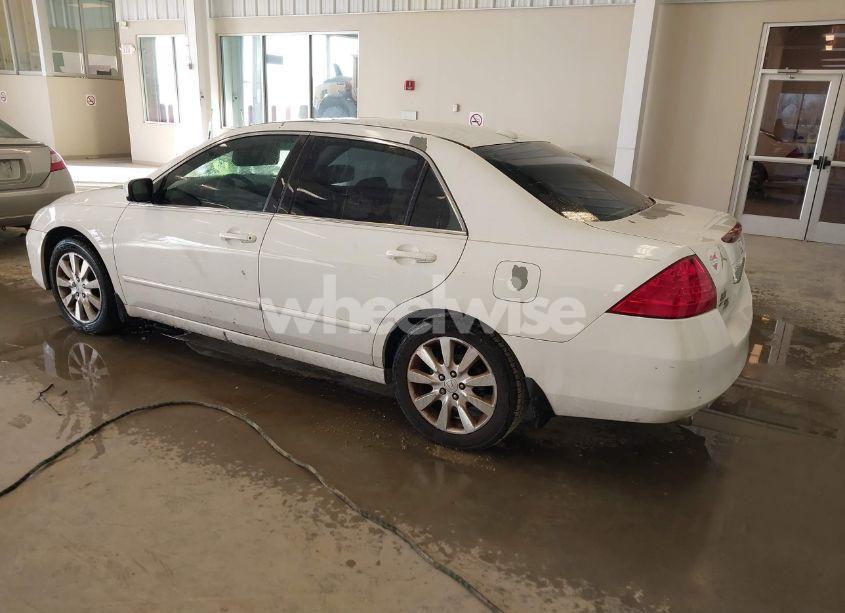 Photo 3 of 2006 Honda Accord 3.0 EX (VIN 1HGCM66596A054246)