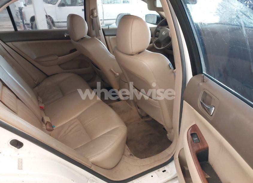 Photo 8 of 2006 Honda Accord 3.0 EX (VIN 1HGCM66596A054246)