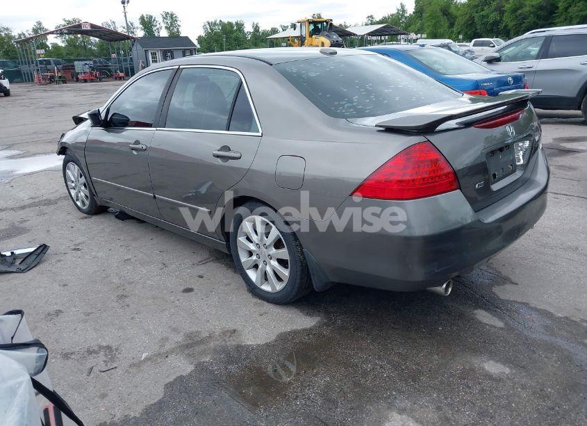 Photo 3 of 2006 Honda Accord 3.0 EX (VIN 1HGCM66596A063397)