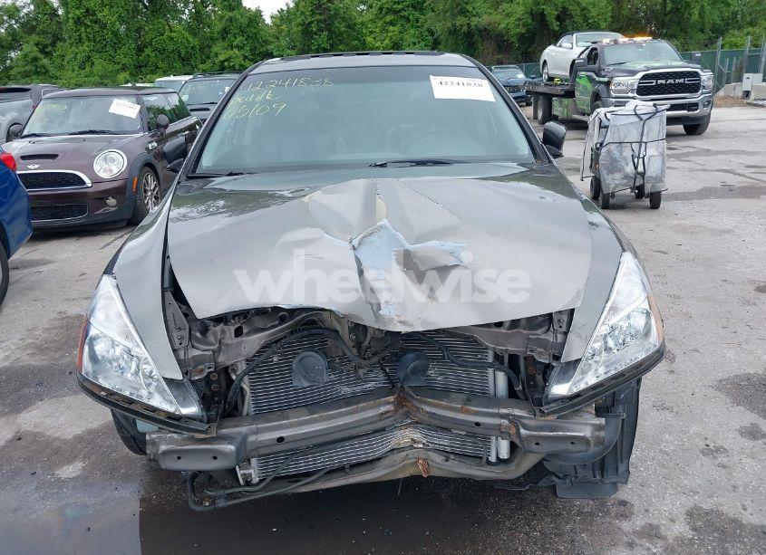 Photo 6 of 2006 Honda Accord 3.0 EX (VIN 1HGCM66596A063397)