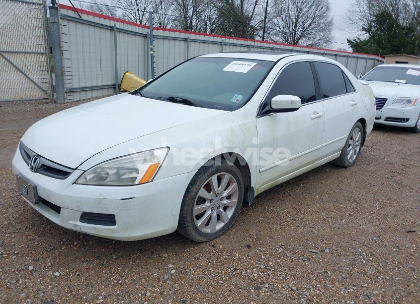 Photo 2 of 2006 Honda Accord 3.0 EX (VIN 1HGCM66596A073864)