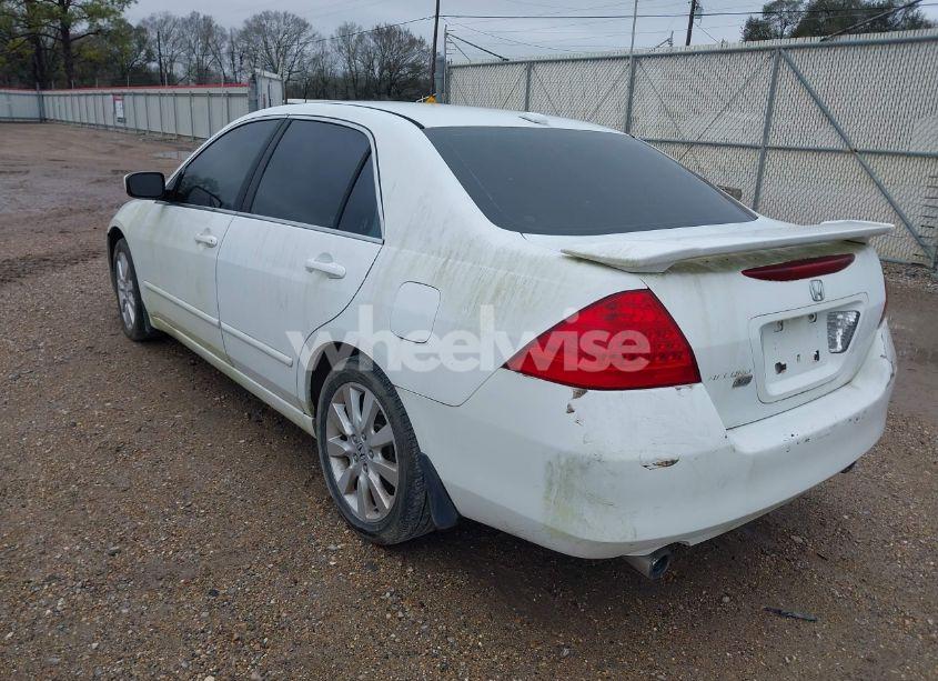 Photo 3 of 2006 Honda Accord 3.0 EX (VIN 1HGCM66596A073864)