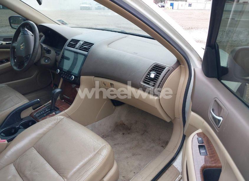 Photo 5 of 2006 Honda Accord 3.0 EX (VIN 1HGCM66596A073864)