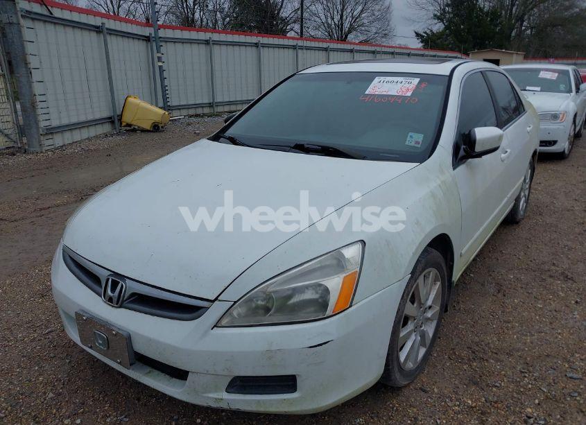 Photo 6 of 2006 Honda Accord 3.0 EX (VIN 1HGCM66596A073864)