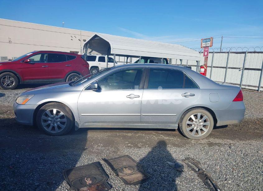 Photo 14 of 2007 Honda Accord 3.0 EX (VIN 1HGCM66597A007073)