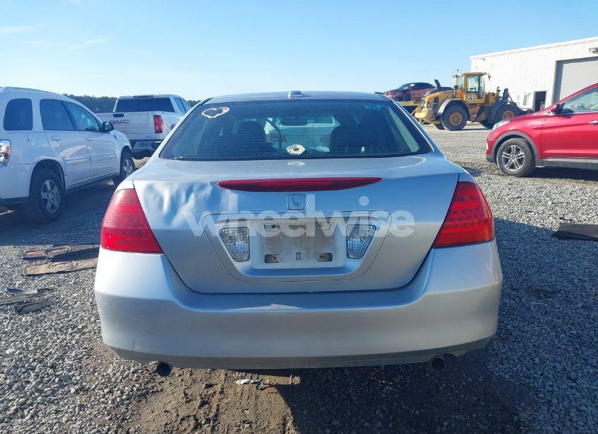 Photo 16 of 2007 Honda Accord 3.0 EX (VIN 1HGCM66597A007073)