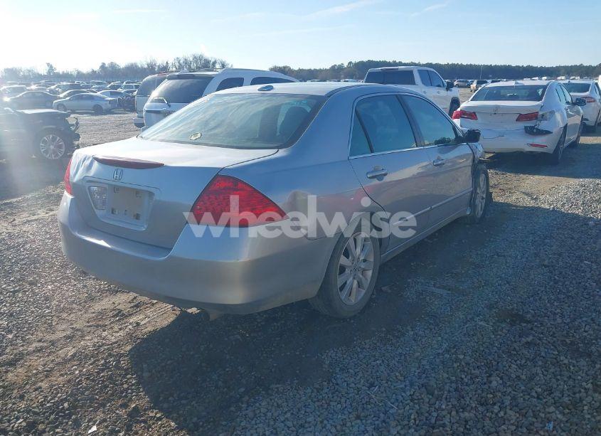 Photo 4 of 2007 Honda Accord 3.0 EX (VIN 1HGCM66597A007073)