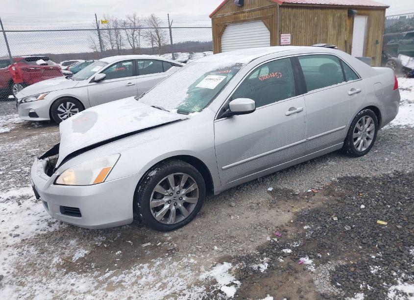 Photo 2 of 2007 Honda Accord 3.0 EX (VIN 1HGCM66597A021636)