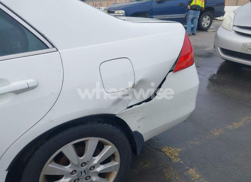 Photo 6 of 2007 Honda Accord 3.0 EX (VIN 1HGCM66597A035925)