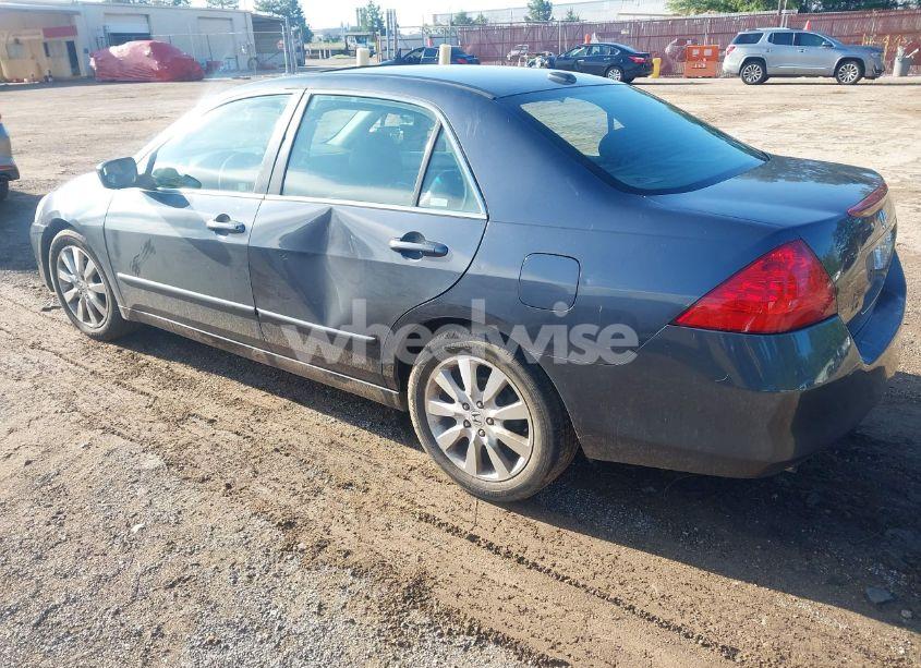 Photo 3 of 2007 Honda Accord 3.0 EX (VIN 1HGCM66597A049565)