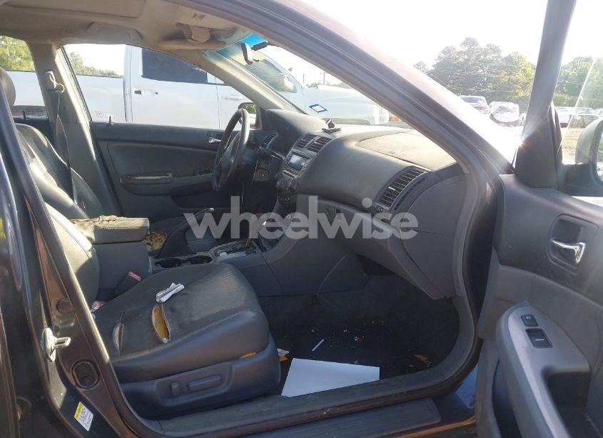 Photo 5 of 2007 Honda Accord 3.0 EX (VIN 1HGCM66597A049565)