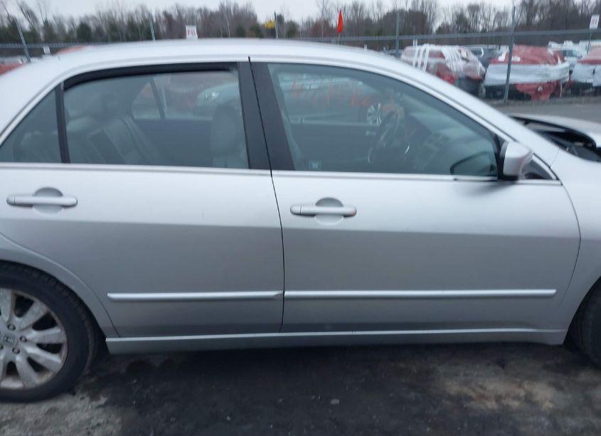 Photo 13 of 2007 Honda Accord 3.0 EX (VIN 1HGCM66597A051932)