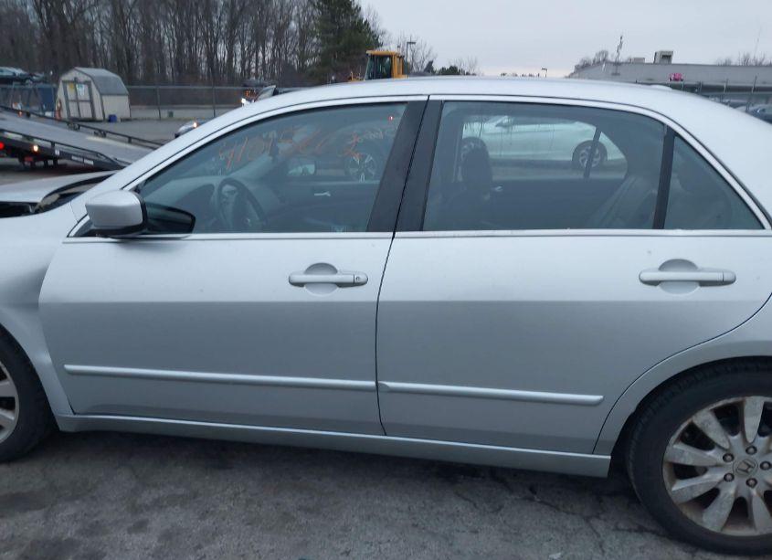 Photo 14 of 2007 Honda Accord 3.0 EX (VIN 1HGCM66597A051932)