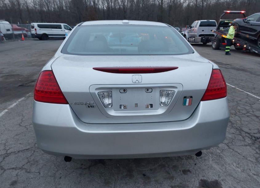 Photo 16 of 2007 Honda Accord 3.0 EX (VIN 1HGCM66597A051932)