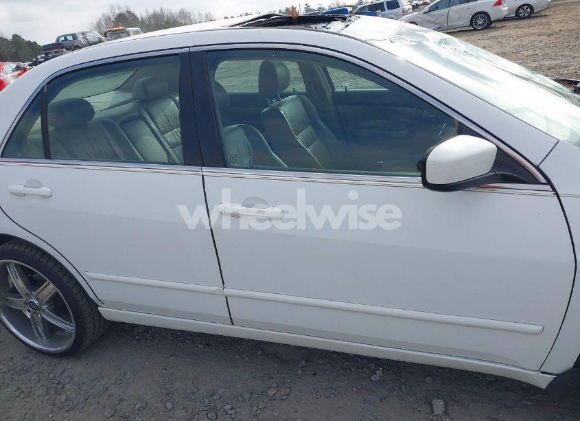 Photo 13 of 2007 Honda Accord 3.0 EX (VIN 1HGCM66597A062705)