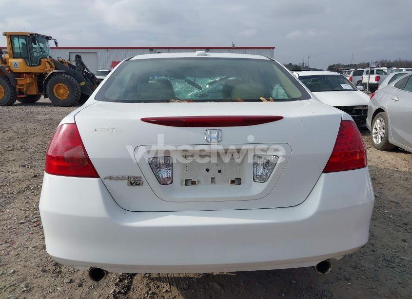 Photo 16 of 2007 Honda Accord 3.0 EX (VIN 1HGCM66597A062705)
