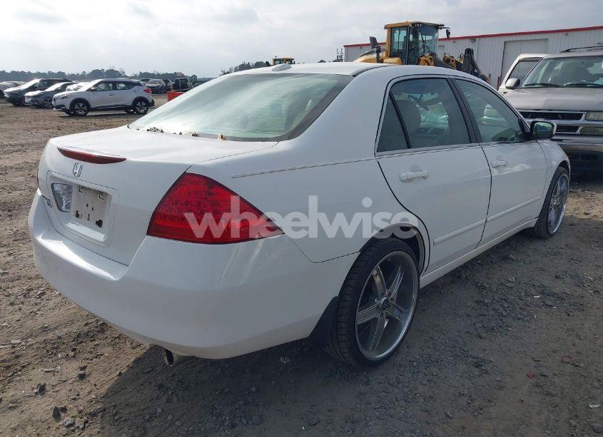 Photo 4 of 2007 Honda Accord 3.0 EX (VIN 1HGCM66597A062705)