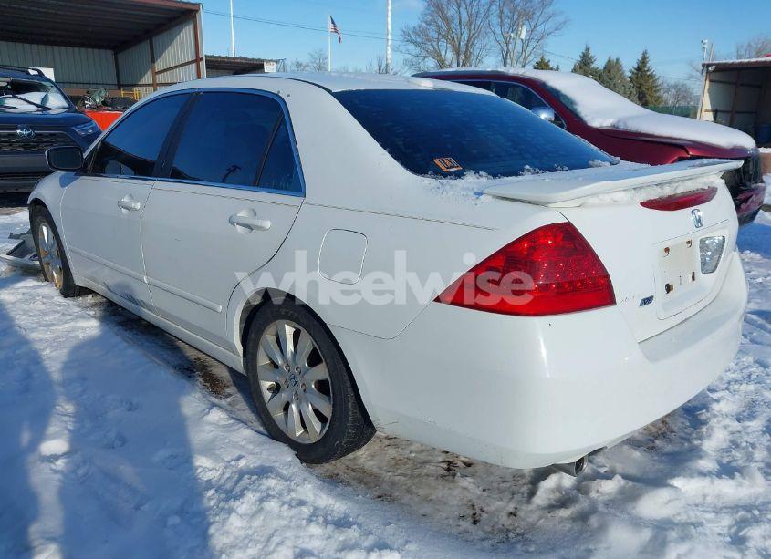 Photo 3 of 2007 Honda Accord 3.0 EX (VIN 1HGCM66597A065331)