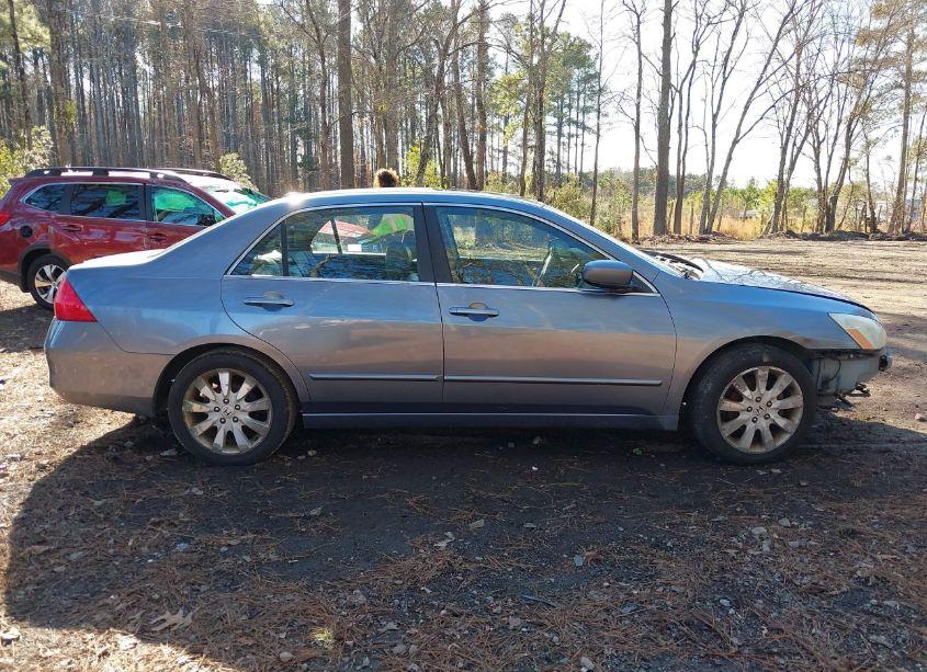 Photo 14 of 2007 Honda Accord 3.0 EX (VIN 1HGCM66597A089211)