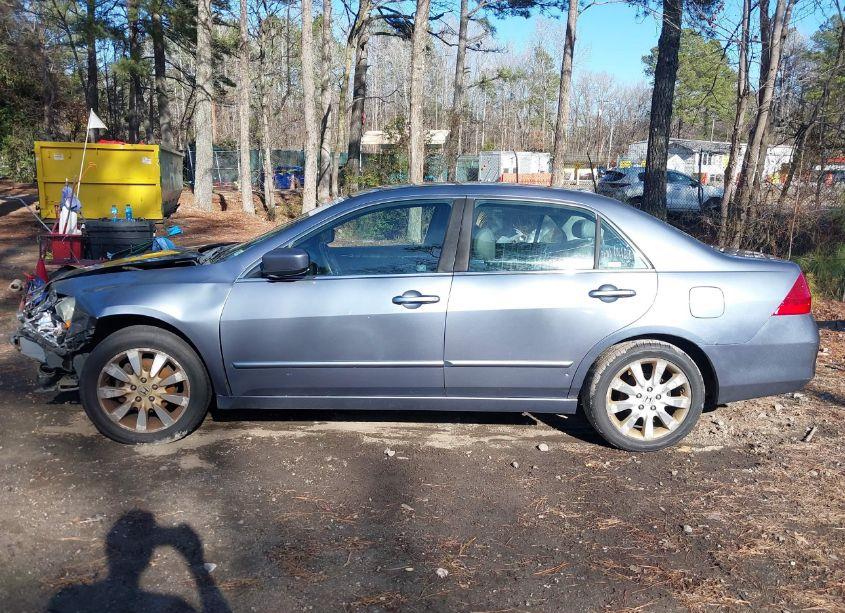Photo 15 of 2007 Honda Accord 3.0 EX (VIN 1HGCM66597A089211)