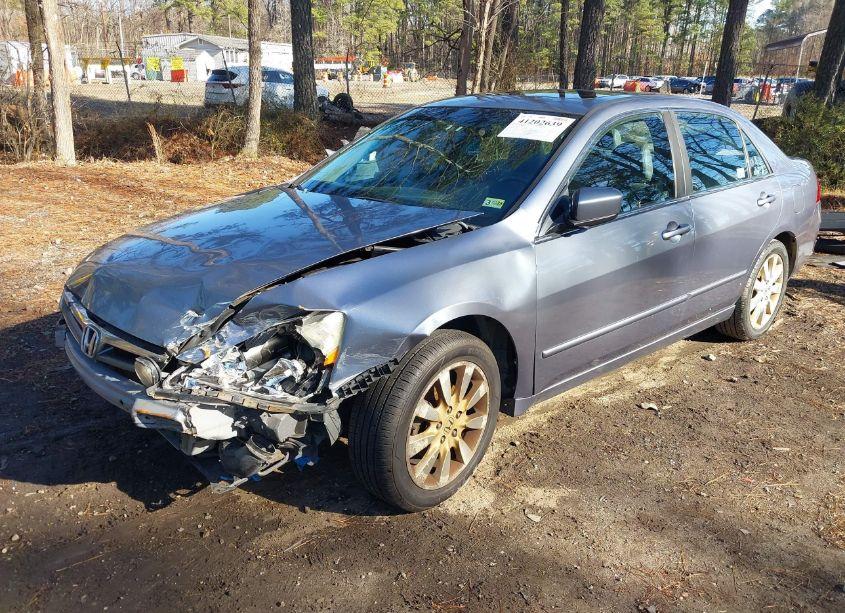 Photo 2 of 2007 Honda Accord 3.0 EX (VIN 1HGCM66597A089211)