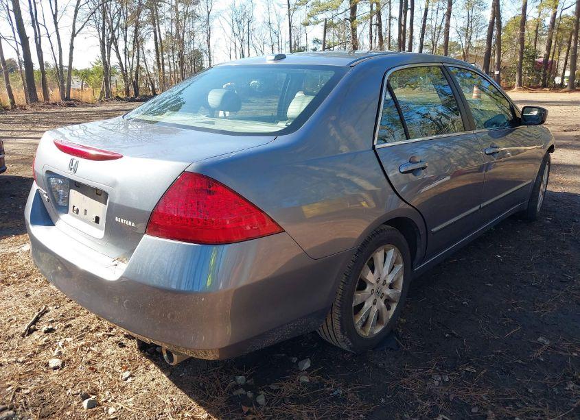 Photo 4 of 2007 Honda Accord 3.0 EX (VIN 1HGCM66597A089211)