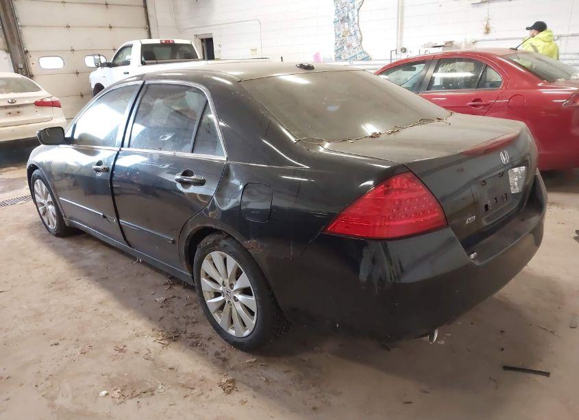 Photo 3 of 2007 Honda Accord 3.0 EX (VIN 1HGCM66597A090133)