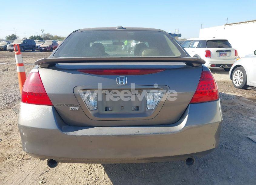 Photo 16 of 2007 Honda Accord 3.0 EX (VIN 1HGCM66597A097311)