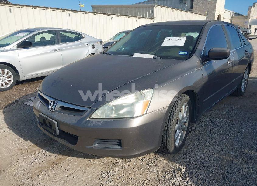 Photo 2 of 2007 Honda Accord 3.0 EX (VIN 1HGCM66597A097311)