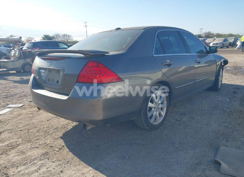 Photo 4 of 2007 Honda Accord 3.0 EX (VIN 1HGCM66597A097311)