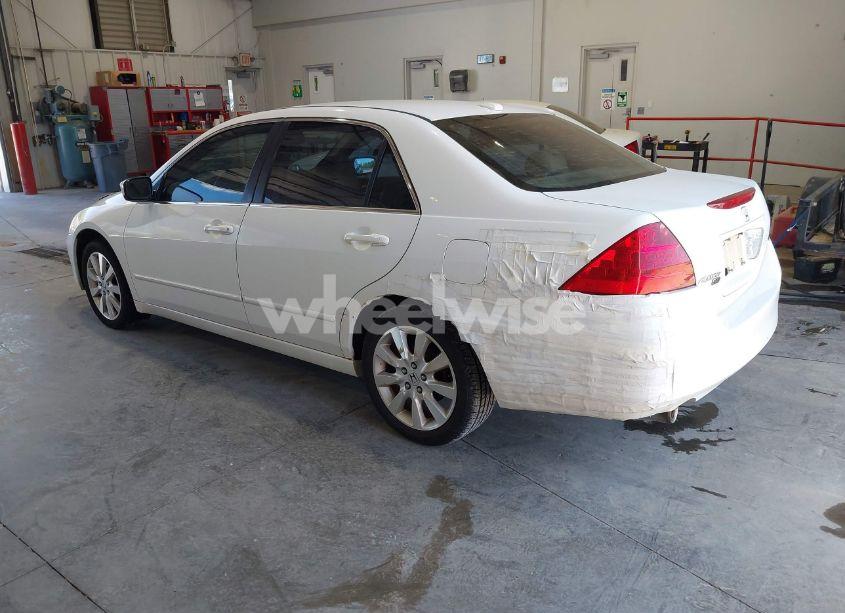 Photo 3 of 2007 Honda Accord 3.0 EX (VIN 1HGCM66597A105875)