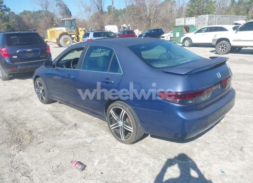 Photo 3 of 2003 Honda Accord 3.0 EX (VIN 1HGCM665X3A065025)