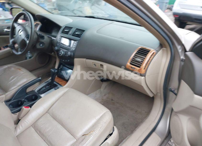 Photo 5 of 2003 Honda Accord 3.0 EX (VIN 1HGCM665X3A075800)