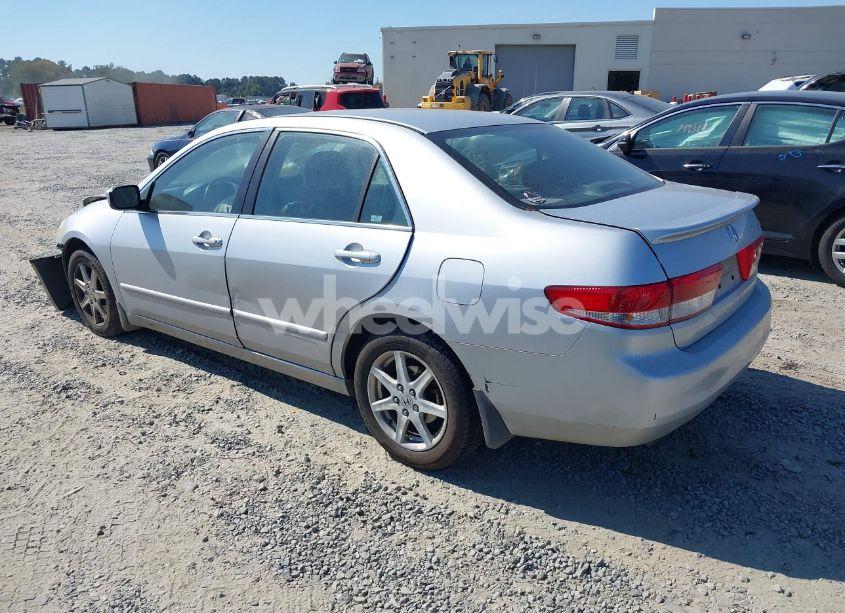 Photo 3 of 2003 Honda Accord 3.0 EX (VIN 1HGCM665X3A082259)