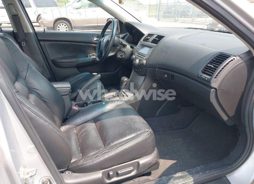 Photo 5 of 2003 Honda Accord 3.0 EX (VIN 1HGCM665X3A089101)