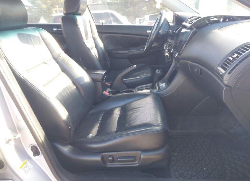 Photo 5 of 2003 Honda Accord 3.0 EX (VIN 1HGCM665X3A103210)