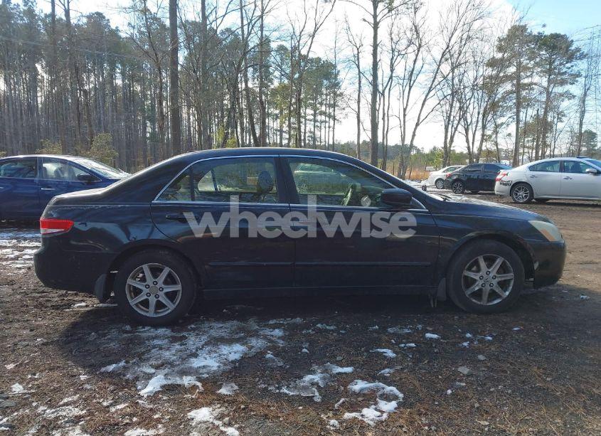 Photo 13 of 2004 Honda Accord 3.0 EX (VIN 1HGCM665X4A024783)