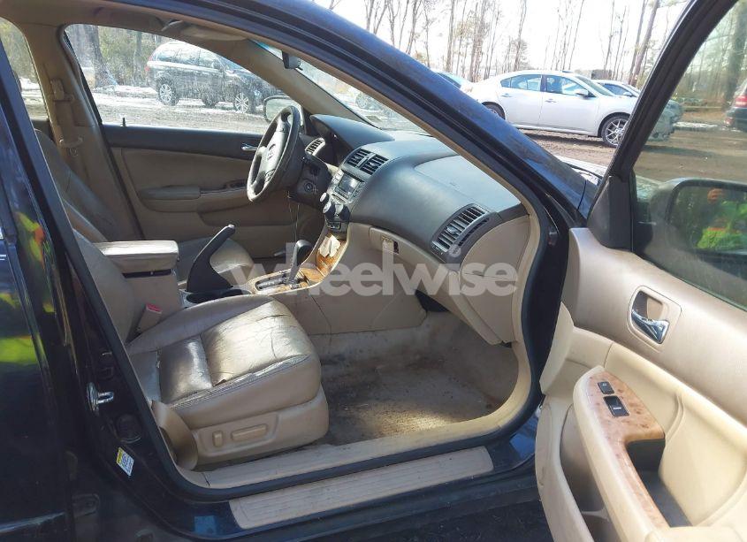Photo 5 of 2004 Honda Accord 3.0 EX (VIN 1HGCM665X4A024783)