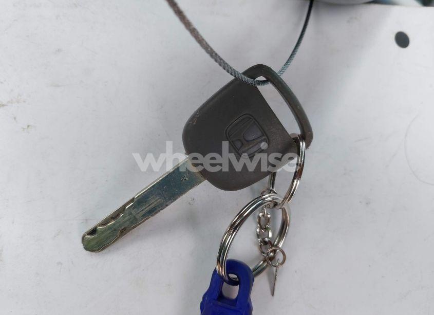 Photo 11 of 2004 Honda Accord 3.0 EX (VIN 1HGCM665X4A053720)