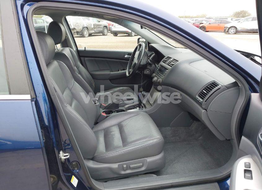Photo 5 of 2004 Honda Accord 3.0 EX (VIN 1HGCM665X4A053720)