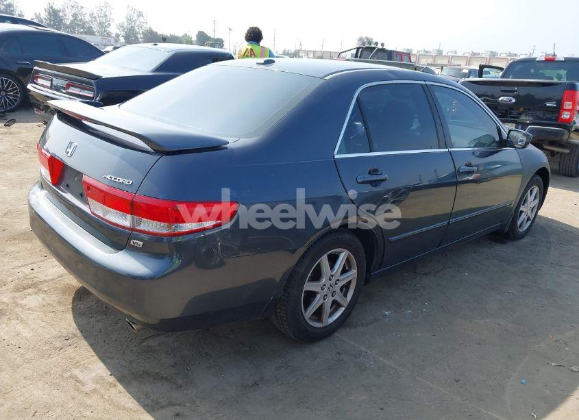 Photo 4 of 2004 Honda Accord 3.0 EX (VIN 1HGCM665X4A101247)