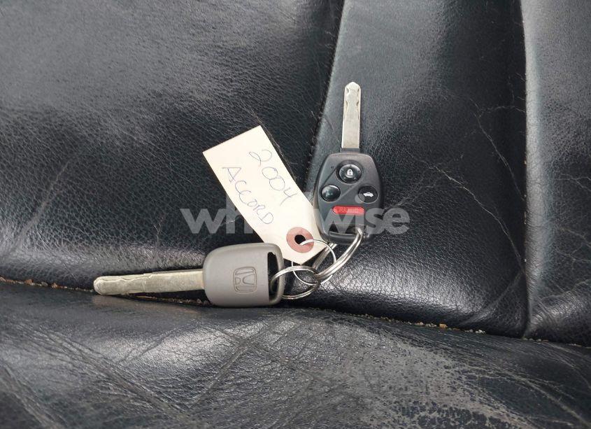 Photo 11 of 2004 Honda Accord 3.0 EX (VIN 1HGCM665X4A103371)